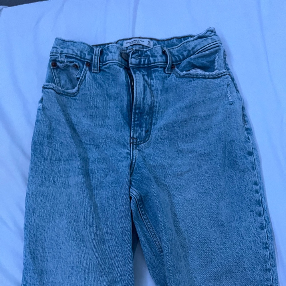 Abercrombie 90s straight ultra high rise, curve love jeans 28 EUC